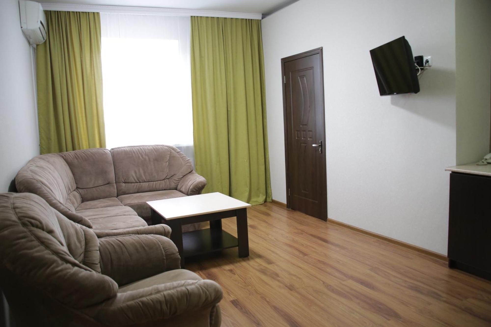 City Hotel Ustʼ-Kamenogorsk Εξωτερικό φωτογραφία