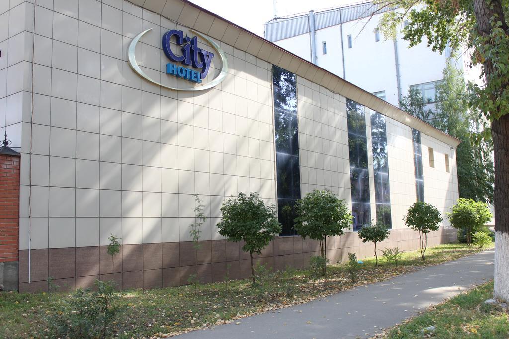City Hotel Ustʼ-Kamenogorsk Εξωτερικό φωτογραφία