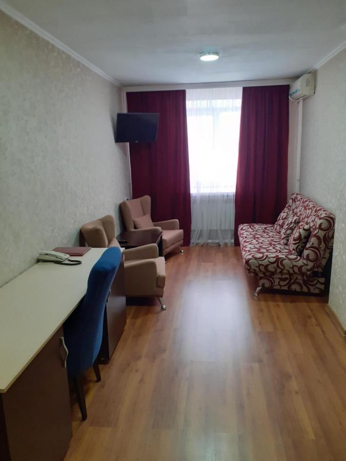 City Hotel Ustʼ-Kamenogorsk Εξωτερικό φωτογραφία