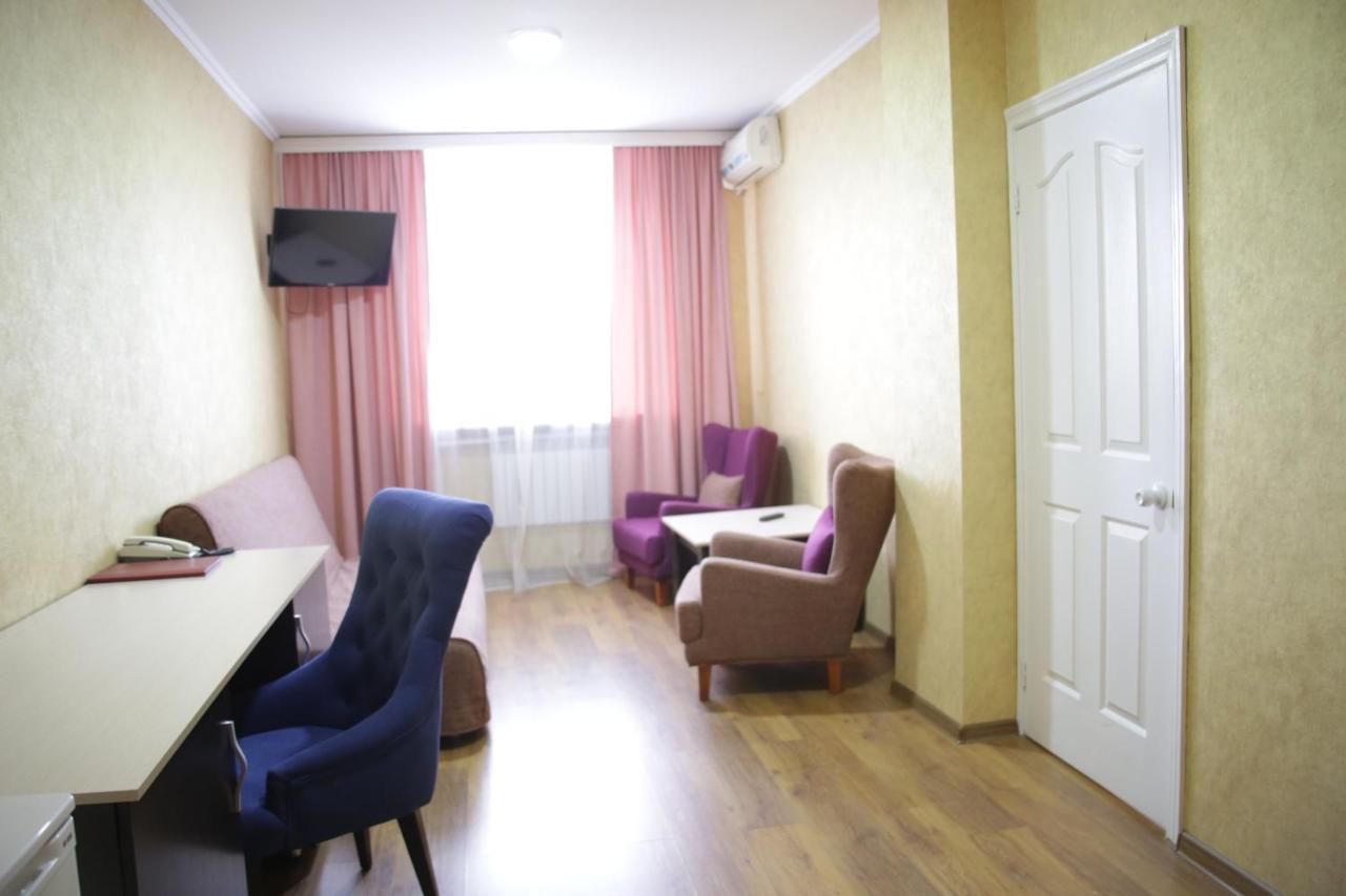 City Hotel Ustʼ-Kamenogorsk Εξωτερικό φωτογραφία